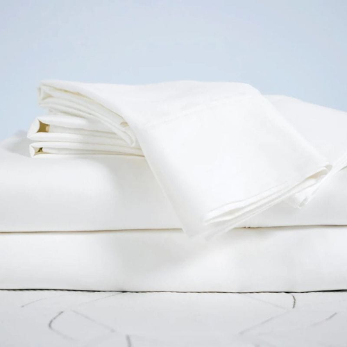 Calm Yourself In Bed Using Chili Sleep's Top Systems: 2 Untitled design 2024 08 12T144008.633